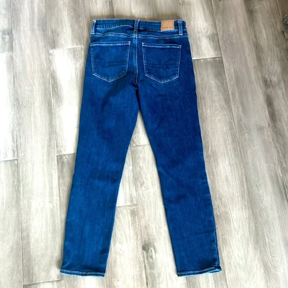 American Eagle Jeans, Size 2 Short, Hi-Rise Skinny - Picture 2 of 7